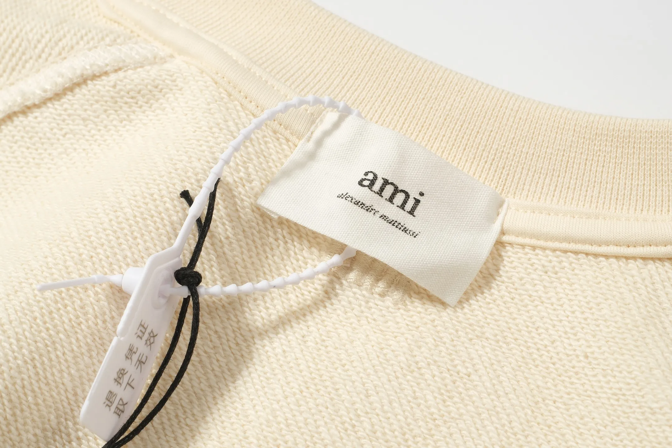 Apricot heart In Stock Qi🧨 A 9003#AMI roving peach heart embroidered logo round neck sweatshirt Apricot red heart Black and red heart Apricot heart Blue and blue heart S-XL size 73 A 9003#18016002